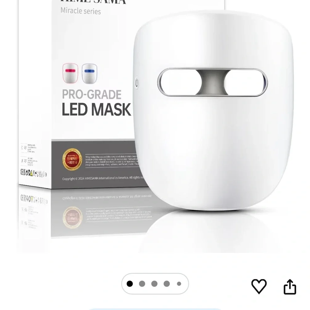 White VR Headset